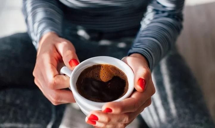 هل يُساعد شرب القهوة في إنقاص الوزن؟