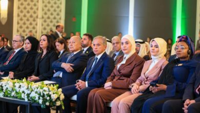 رئيس الوزراء يفتتح