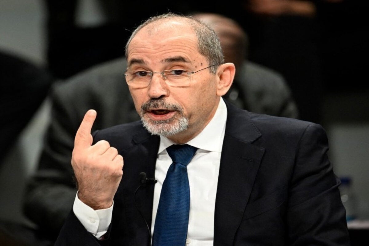 الصفدي: على الحكومة الإسرائيلية أن تواجه عواقب انتهاكاتها