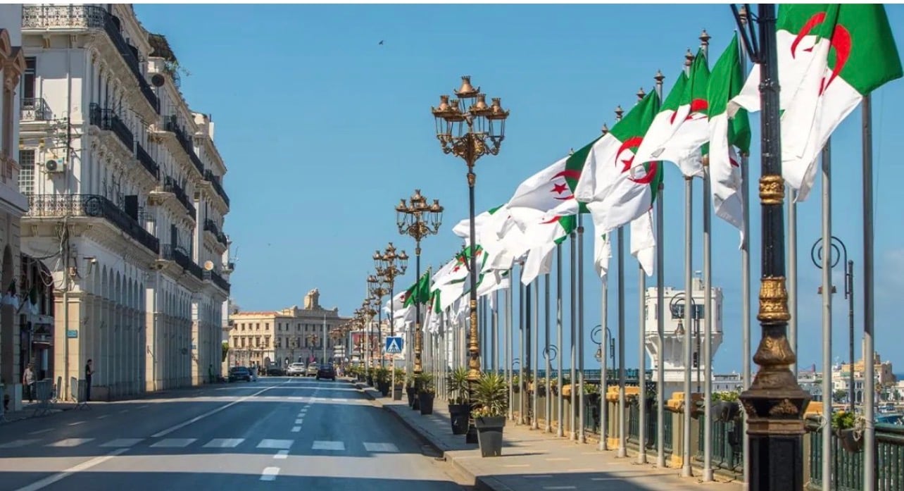 الجزائر